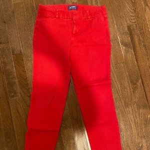 Old Navy Red Pixie Pants. Size 6